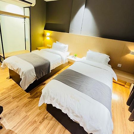 Extreme Boutique Hotel Kluang Esterno foto